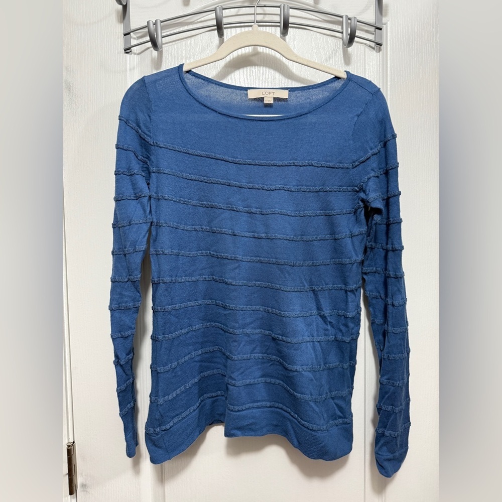 LOFT Sweater women’s M lightweight pullover preppy cottage classic feminine lace